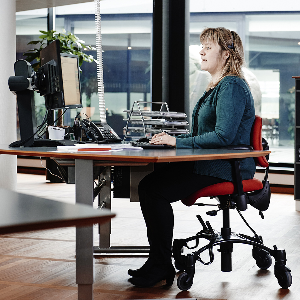 Vela 700 Electric Independence Chair