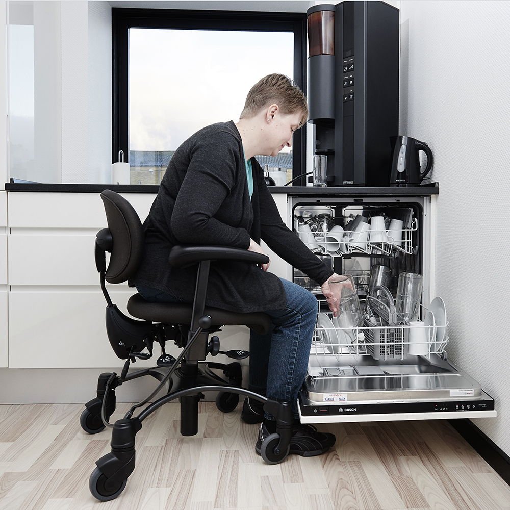 Vela 700 Electric Independence Chair